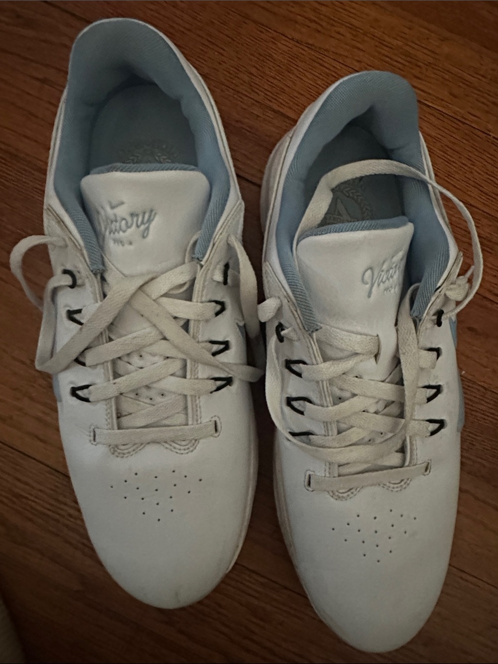 Nike Victory  White golf shoes with Light Blue Lining 11